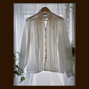 🕊Vintage Silk White Button Down Collared Blouse🕊
